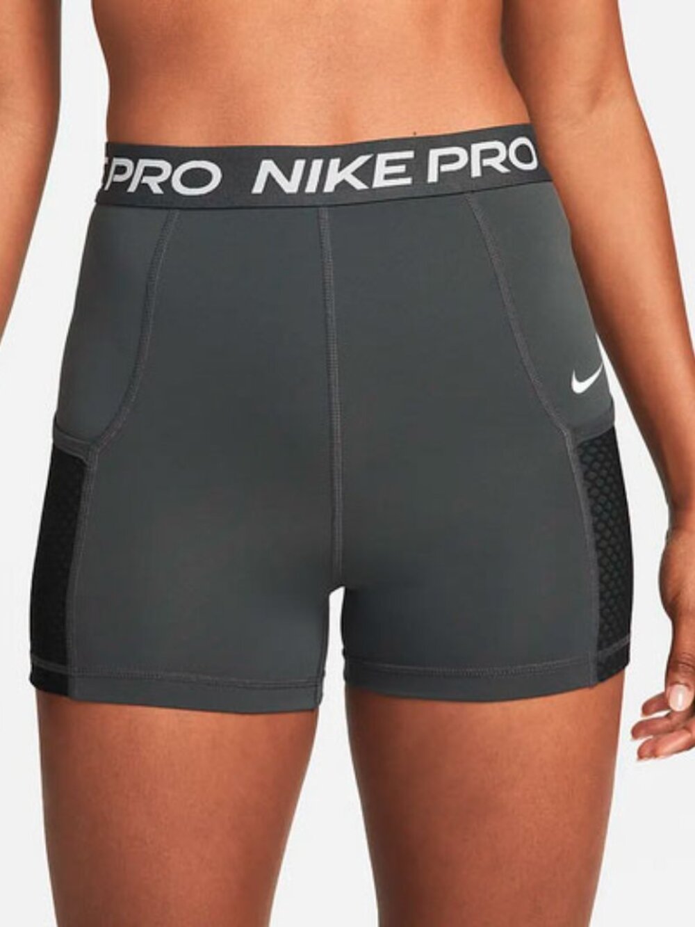 Women’s Nike High-Waisted 3in Training Shorts with Pockets Size M